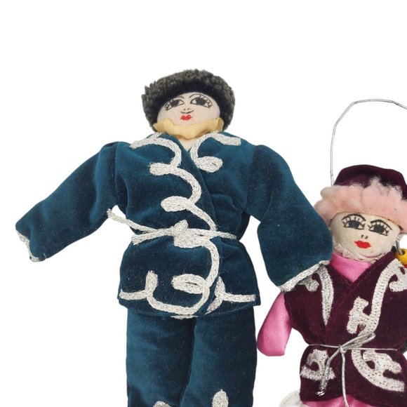 East European Cloth Folkk‎ Dolls Set Of  2 Collectibles Boy & Girl Vtg Velvet - Picture 2 of 6